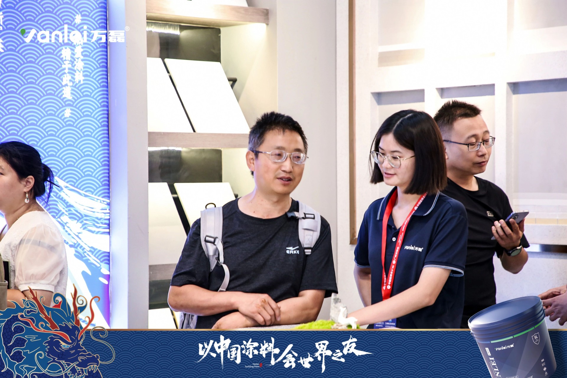 七年蟬聯(lián)展館人氣王！萬(wàn)磊涂料，以中國(guó)涂料，會(huì)世界之友