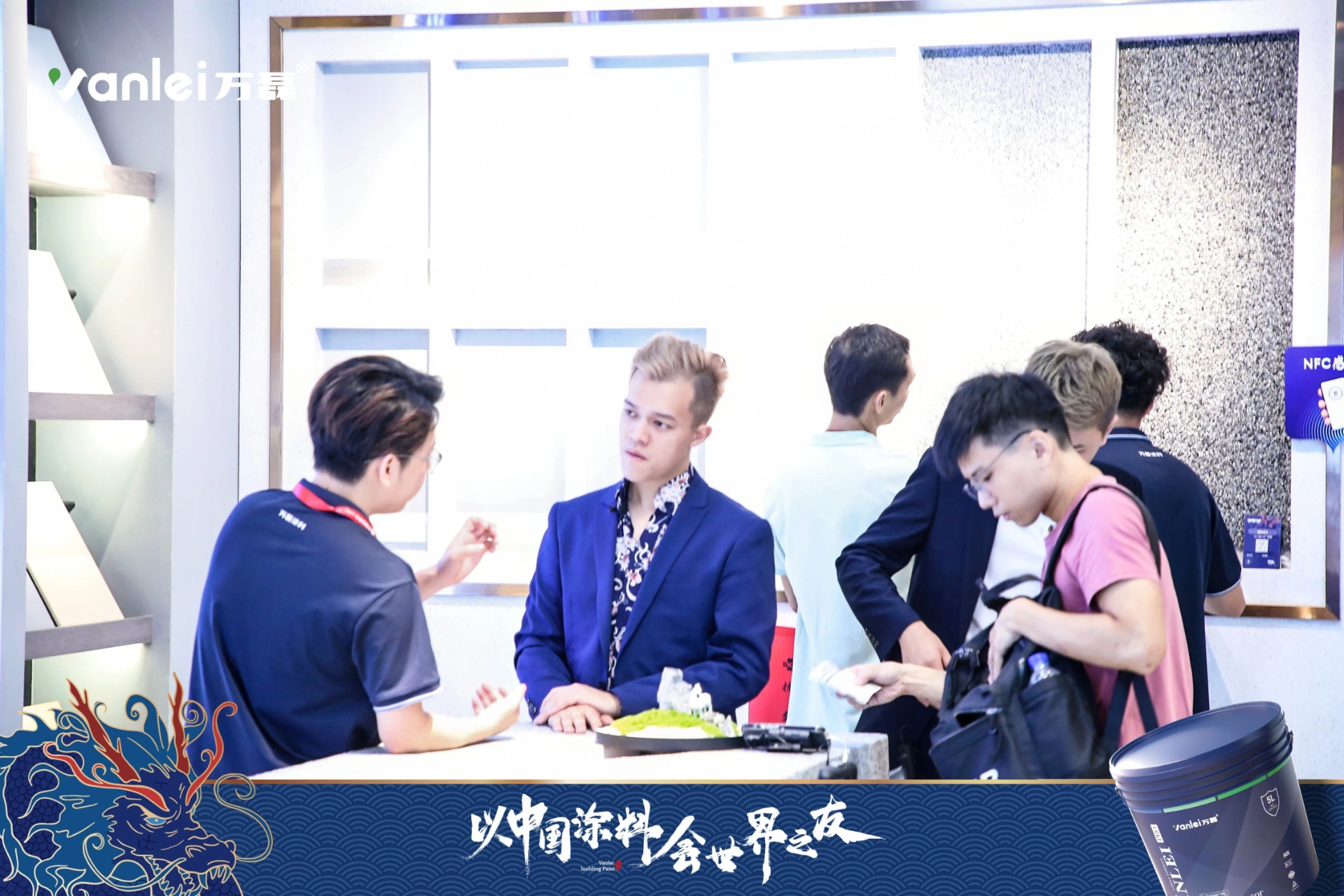 七年蟬聯(lián)展館人氣王！萬(wàn)磊涂料，以中國(guó)涂料，會(huì)世界之友
