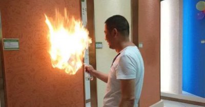 萬磊水性硅藻泥是否經(jīng)得起考驗？新浪第一手測評結(jié)果曝光！